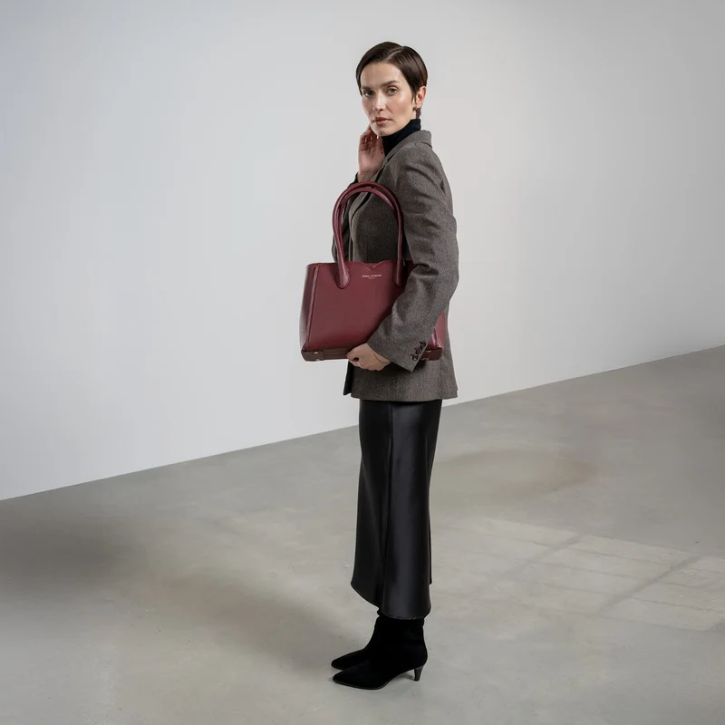 Isabel Bernard Honoré Cloe Midi Bordeaux Kalfsleren Handtas IB25082-052