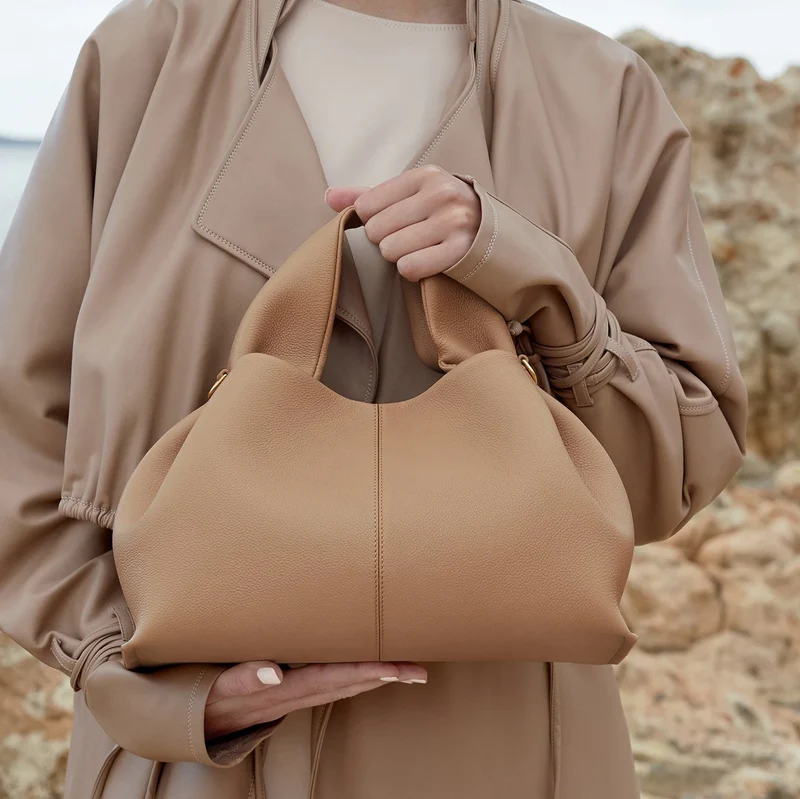 VINTAGE Bolso grande de cuero vegano / Bandolera