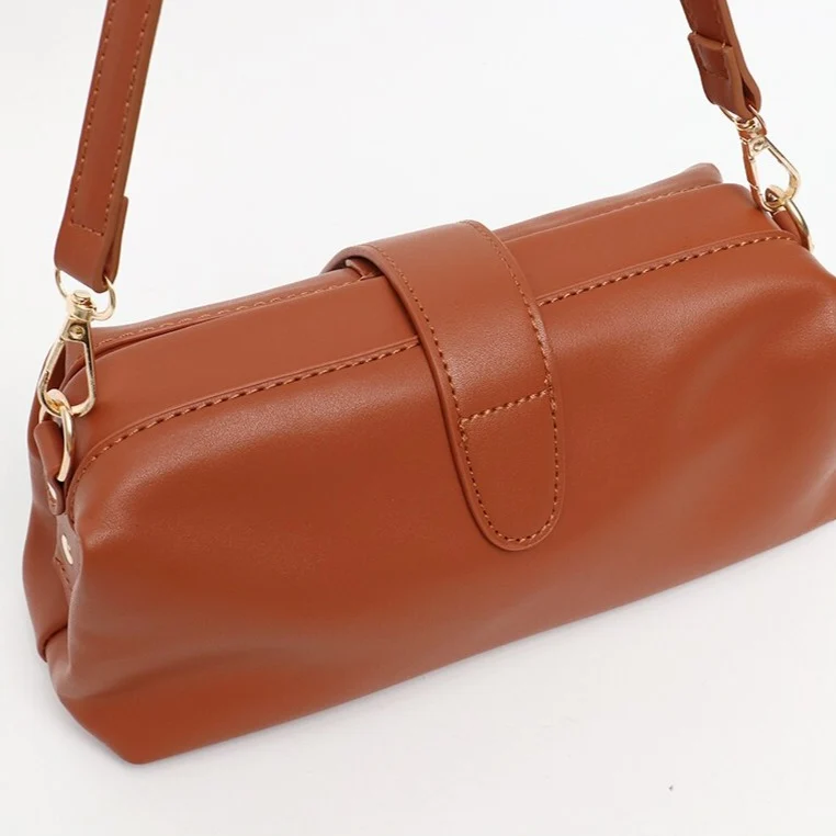 Bolso de hombro vegano pequeño estilo doctor CEZIRA