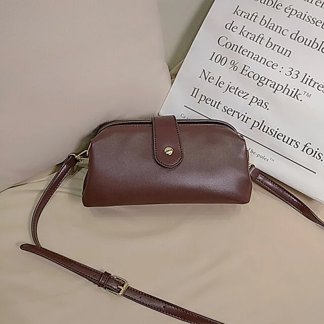 Bolso de hombro vegano pequeño estilo doctor CEZIRA