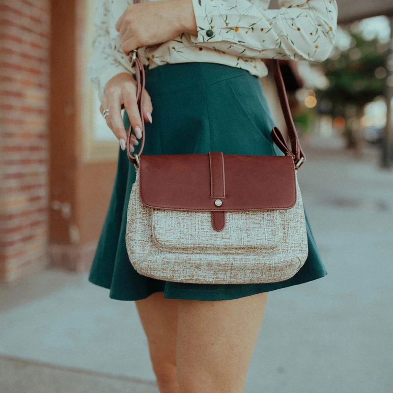 Bolso ECOSUSI de cuero y lona vegana