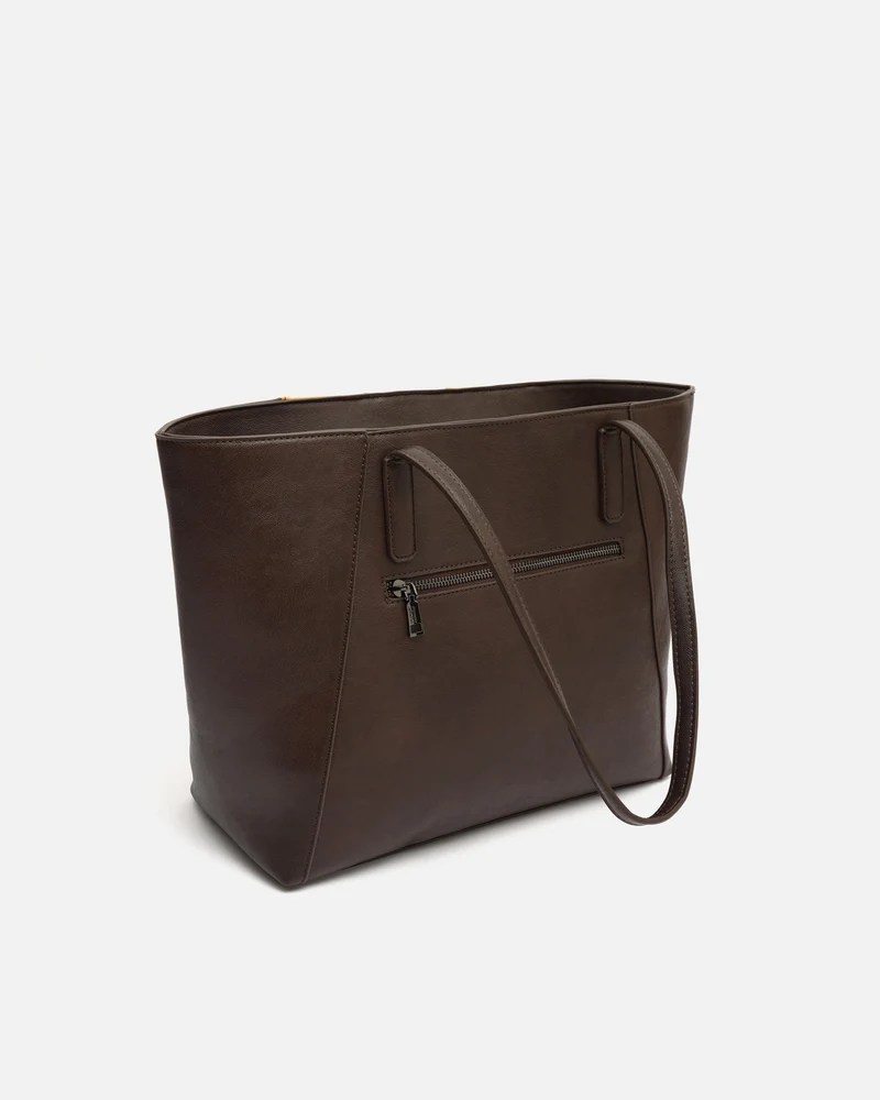 Cachi bolso shopper grande efecto ante y detalles metálicos