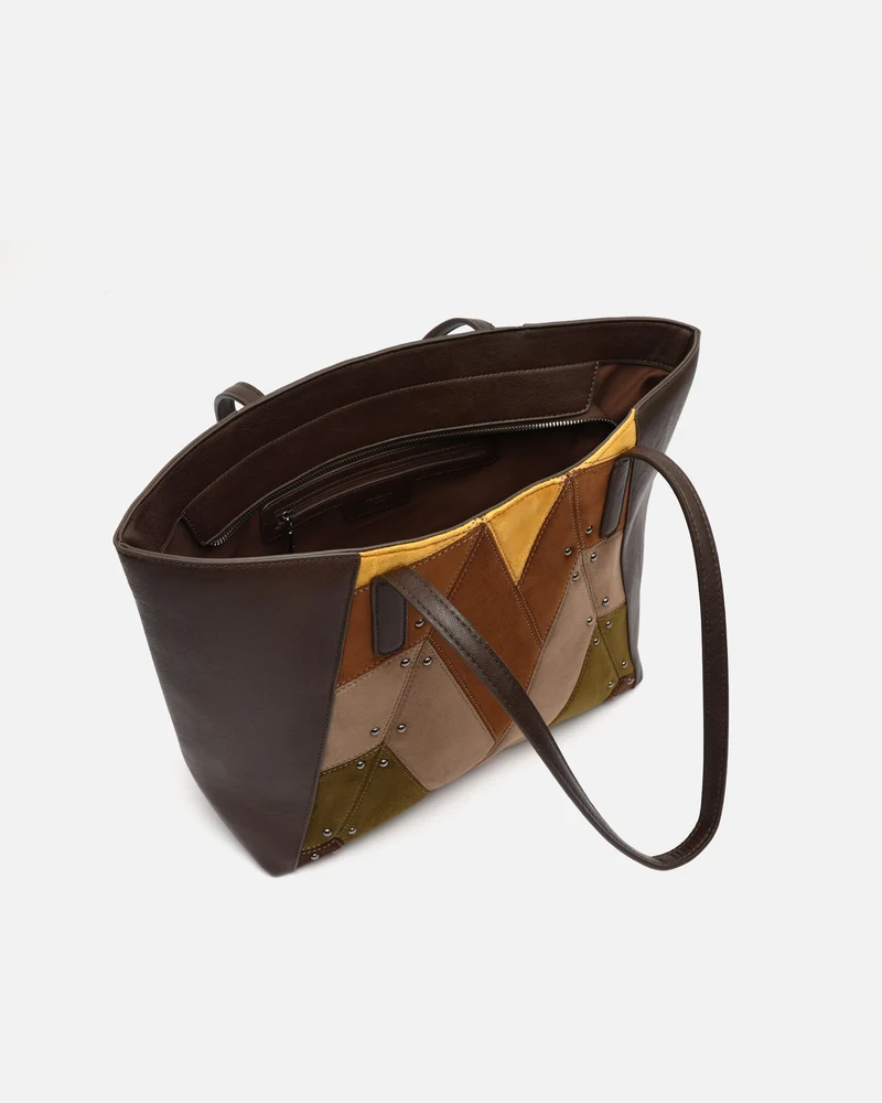Cachi bolso shopper grande efecto ante y detalles metálicos
