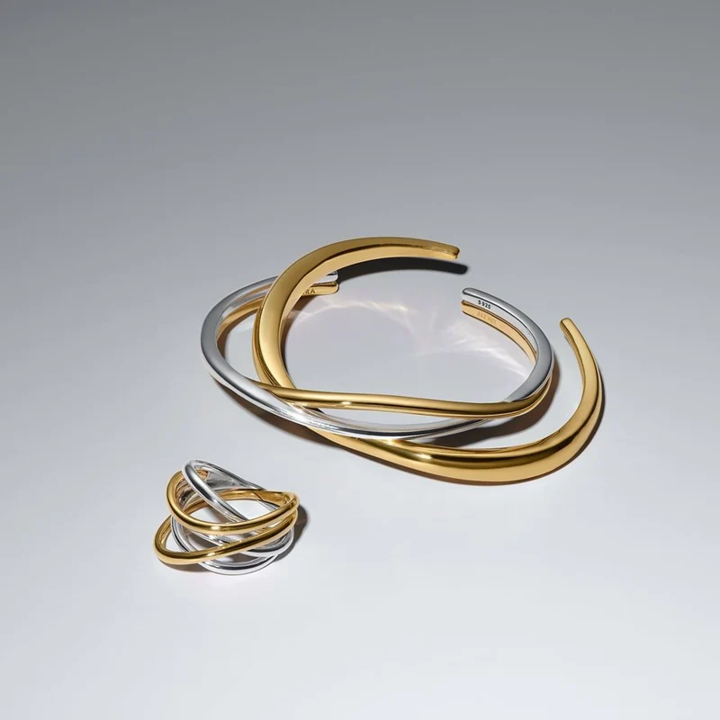 Pandora Essence Verguld Tweekleurige Entwined Band Ring 164673C00