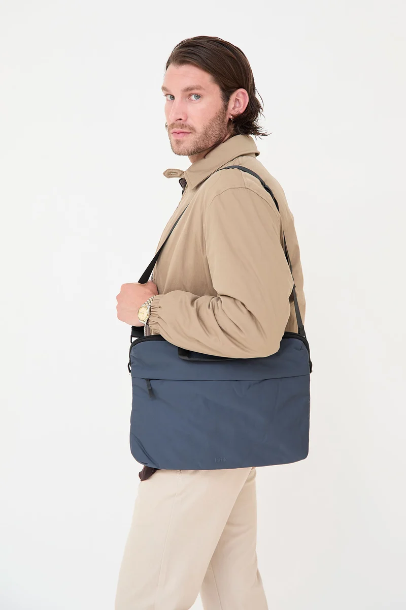 101 Messenger Navy
