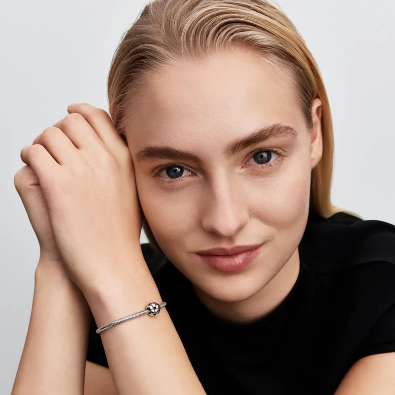 Pandora Moments Man-made Kristal Voetbal Bedel 794710C01