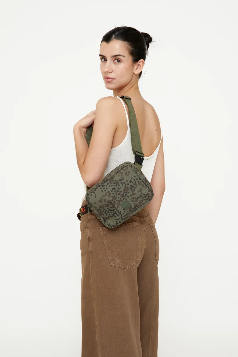 Reef Crossbody Printed Cheetah