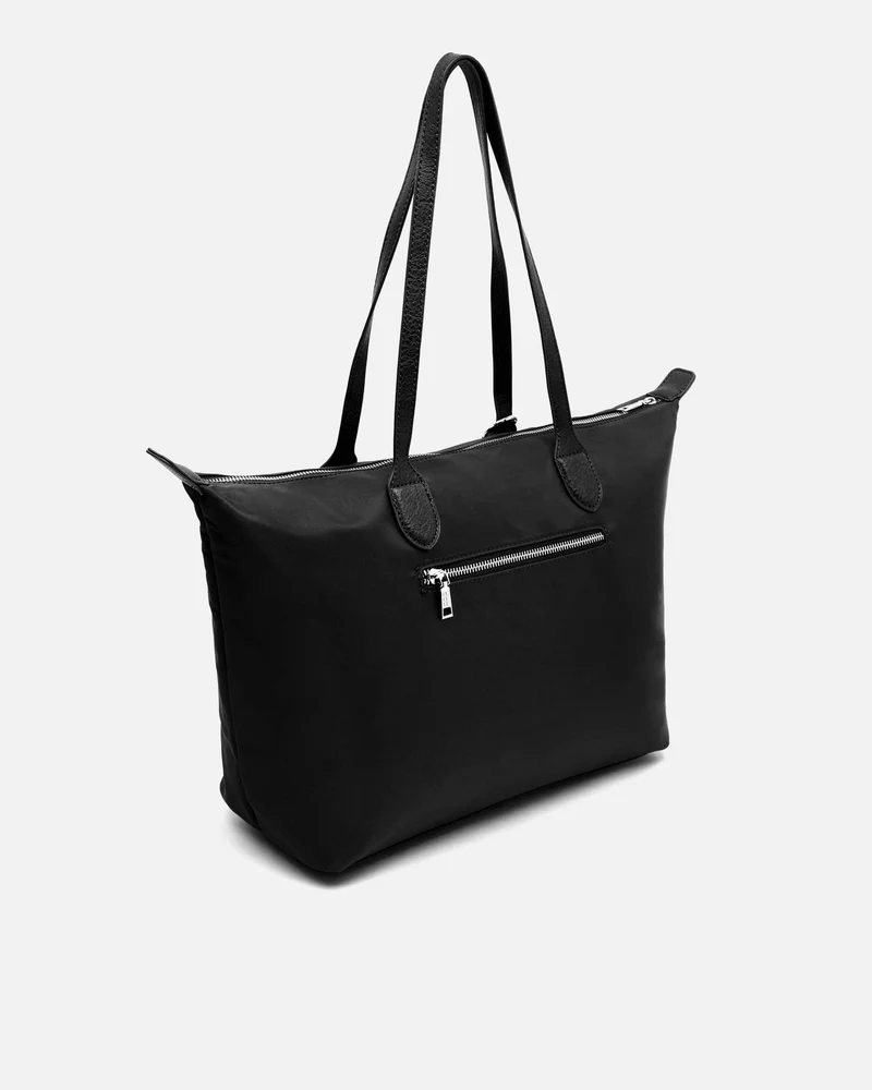 Clote bolso shopper grande en nylon con detalle colgante