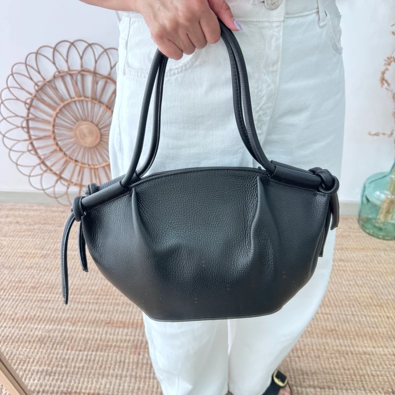 Bolso fruncido lateral negro