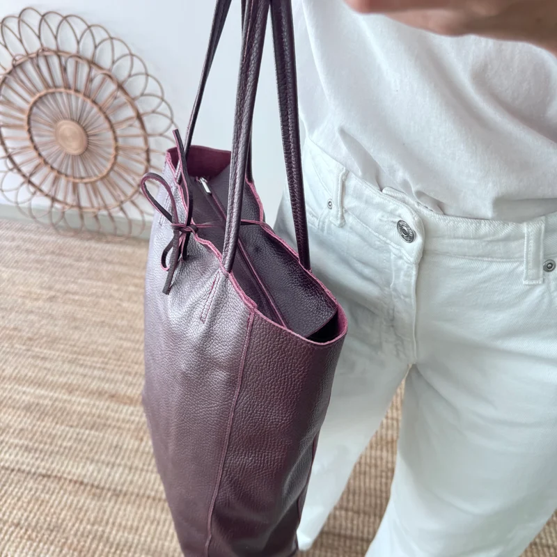 Bolso grande piel granate personalizado iniciales bordadas