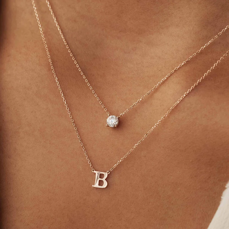 Isabel Bernard La Concorde Chloé 14 Karaat Rosé Gouden Initial Ketting IB340062-A