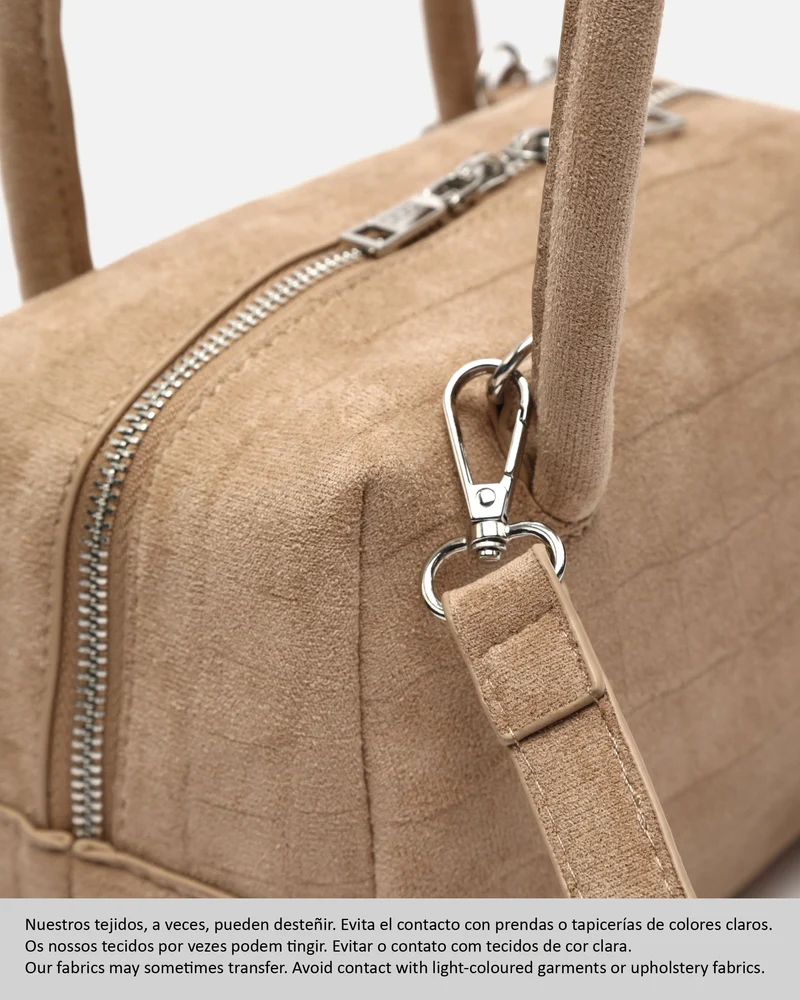 Croquito bolso de mano efecto ante con grabado animal print y asa bandolera extraíble