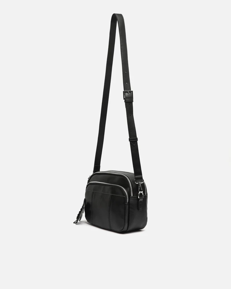 Filiberti bolso bandolera con detalle colgante ED.