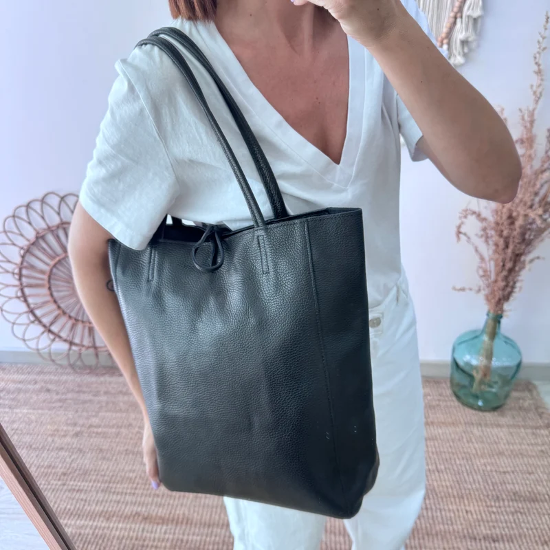 Bolso grande piel negro personalizado iniciales bordadas