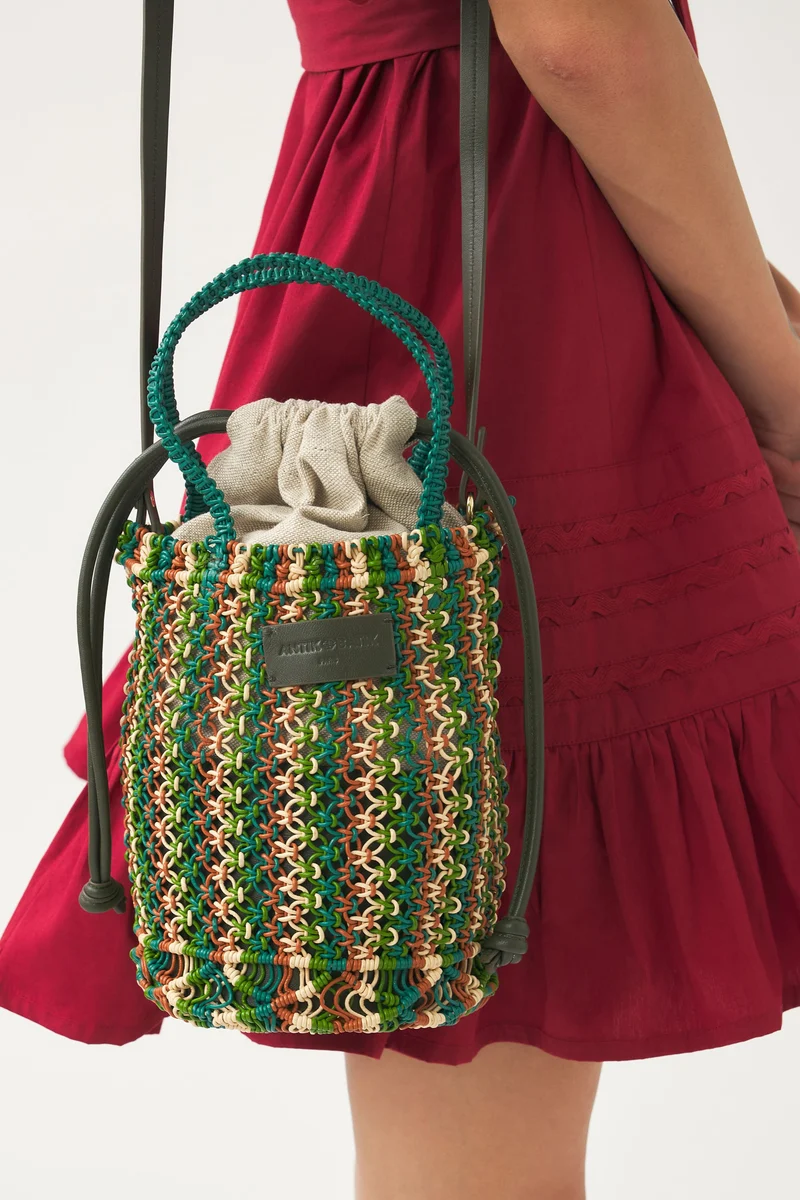Petit sac en cuir tressé à la main Meryl