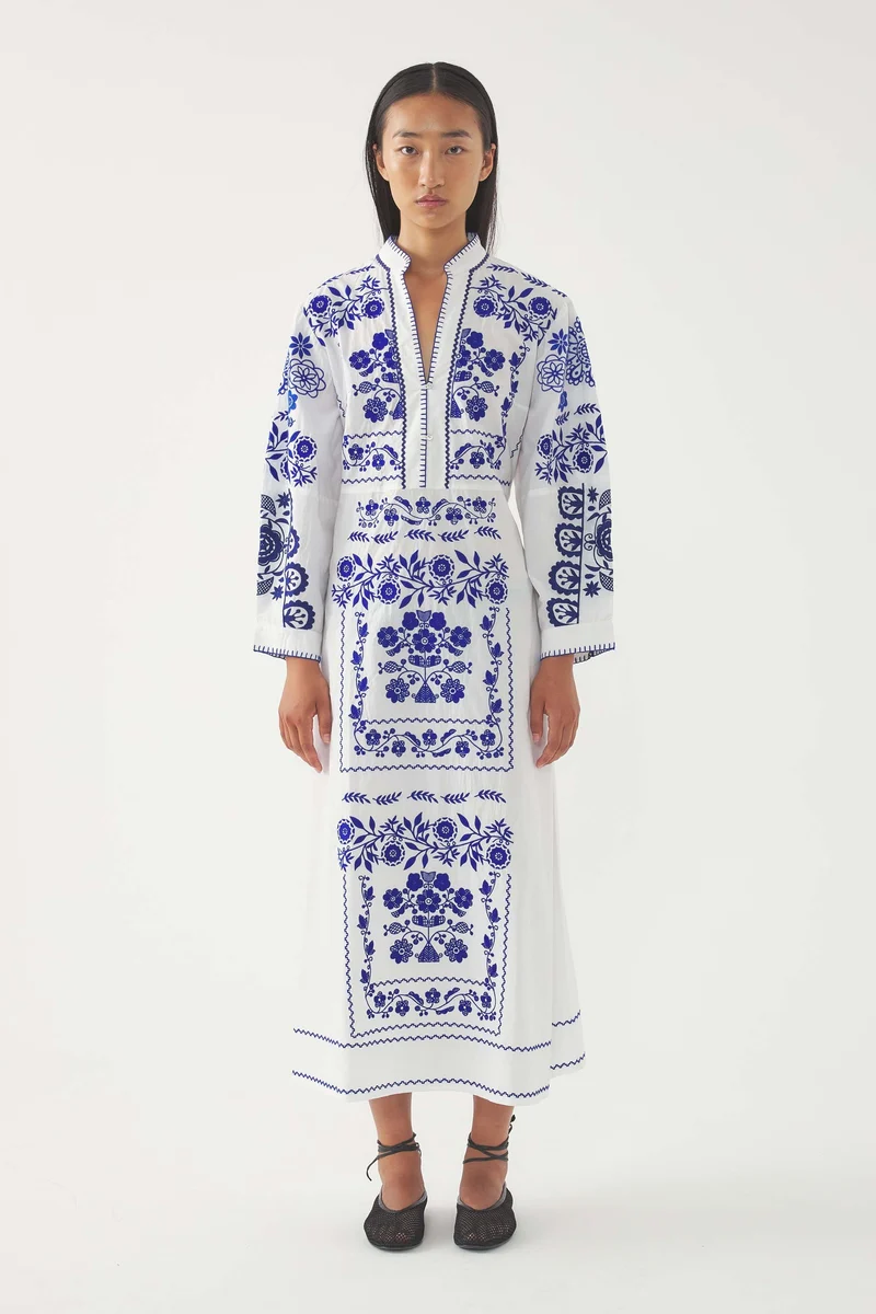 Robe longue brodée Mamie