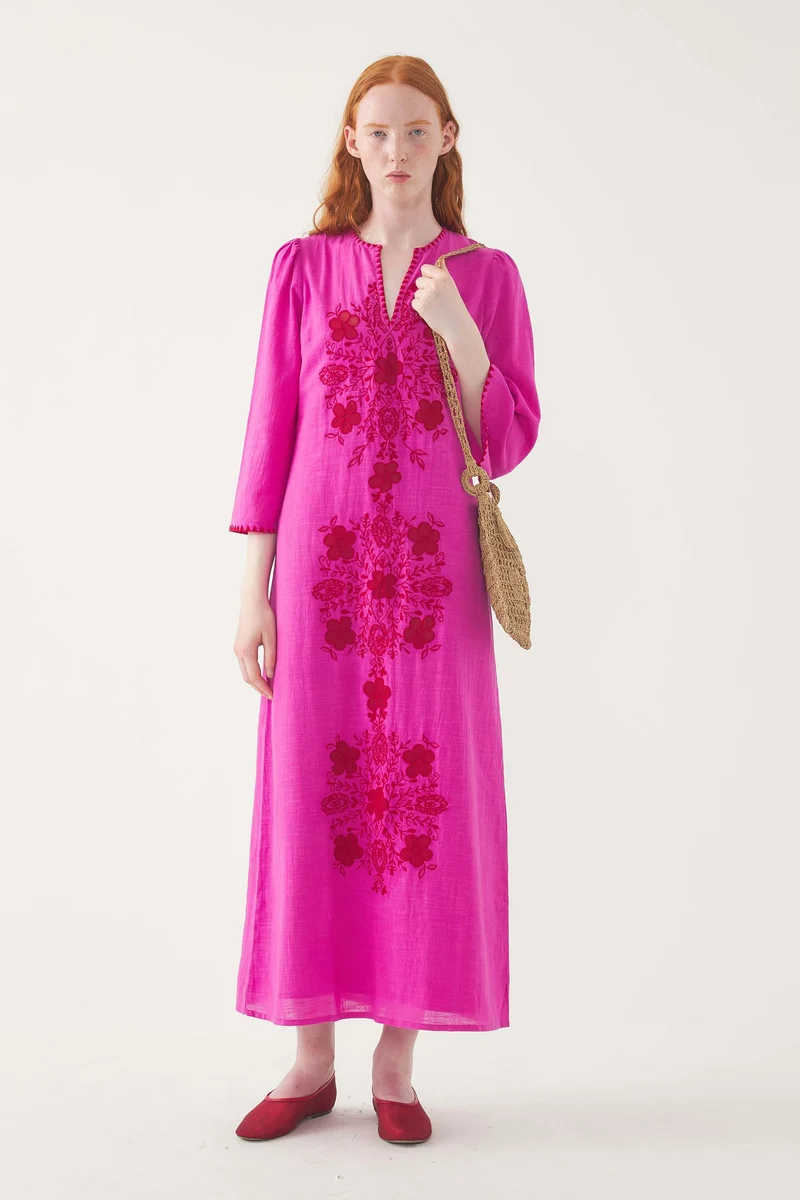 Robe longue brodée Vahani