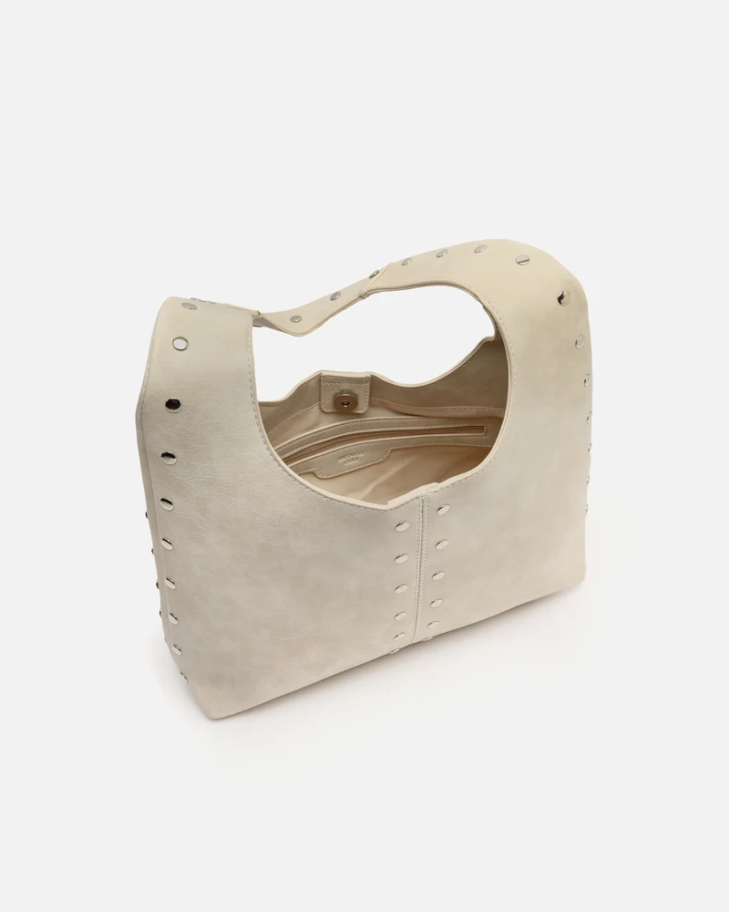 Estrangi bolso hobo grande con detalles metálicos