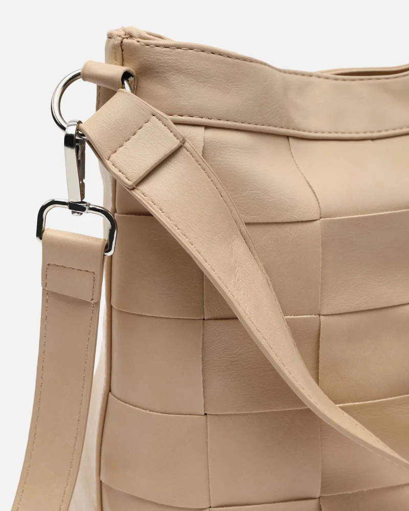 Fuso bolso de hombro trenzado con bandolera extraíble