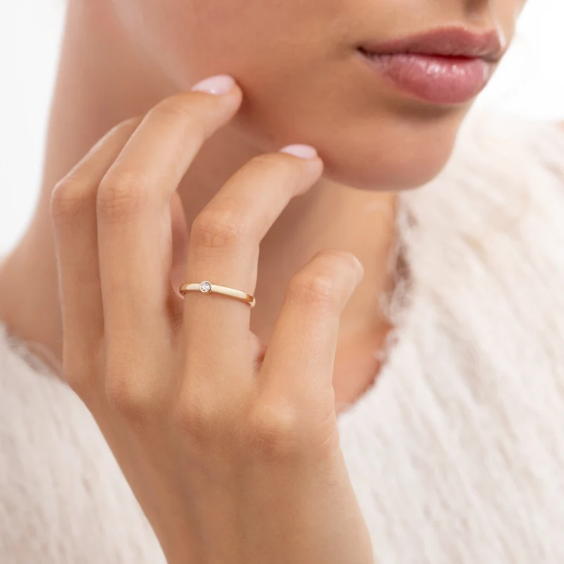Isabel Bernard Rivoli Josie 14 Karaat Gouden Stacking Ring Met Zirkonia Steentje IB330112-48