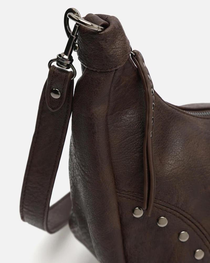 Serenitys bolso bandolera con detalles metálicos