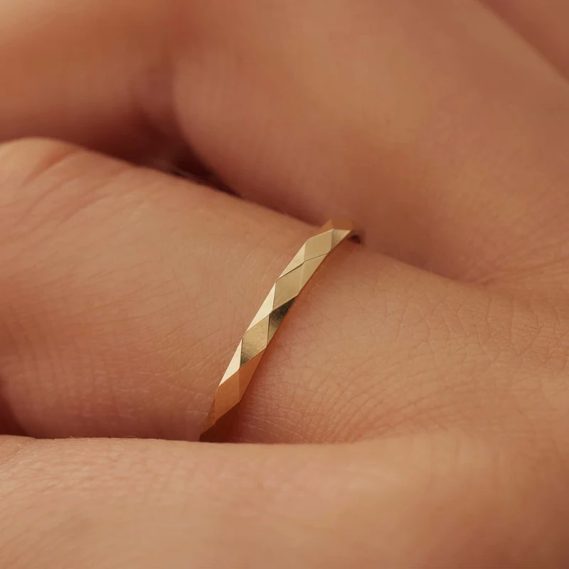 Isabel Bernard Rivoli Laura 14 karaat gouden ring IB330066-60