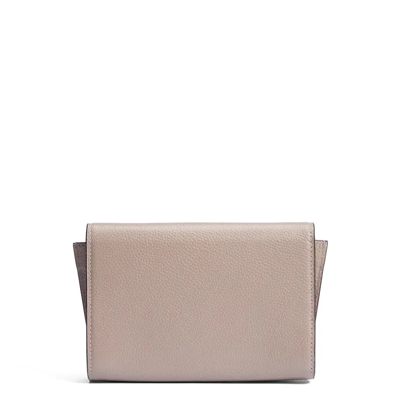 Isabel Bernard Honoré Lina Taupe Clutch Met Afneembare Schouderketting IB21135-078