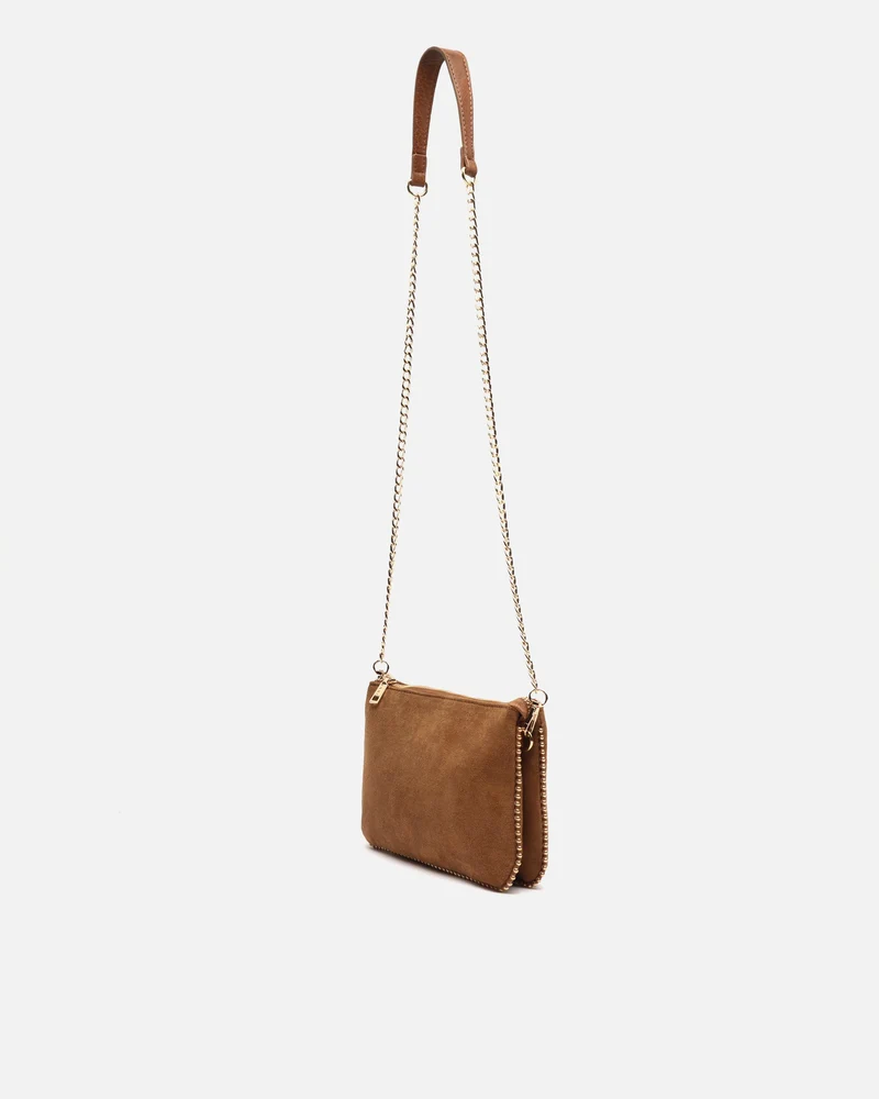 Boleo bolso bandolera efecto ante y con detalles metálicos