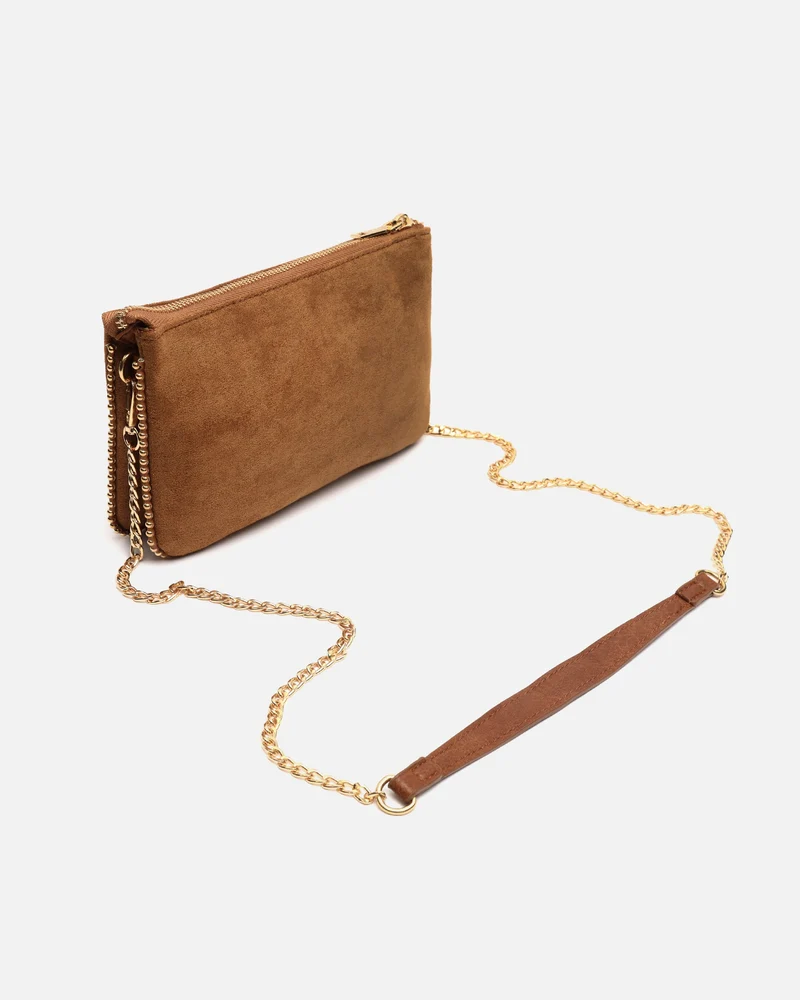 Boleo bolso bandolera efecto ante y con detalles metálicos