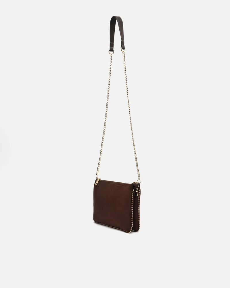 Boleo bolso bandolera efecto ante y con detalles metálicos