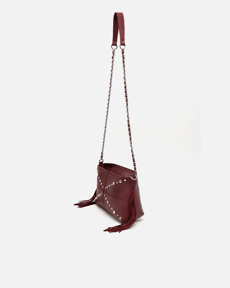 Anabelas bolso bandolera con detalles metálicos y flecos