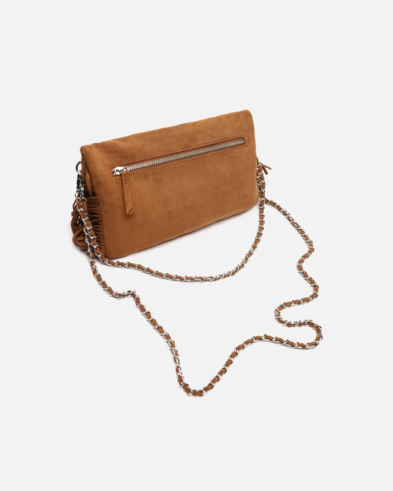 Flequichu bolso de hombro efecto ante con detalles metálicos y flecos