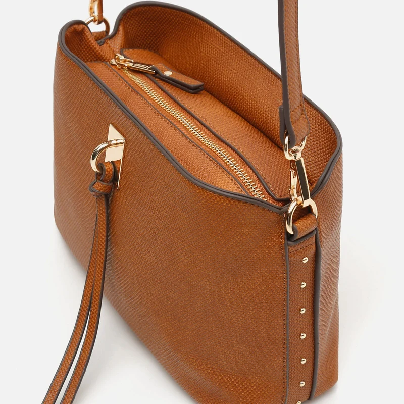 Engri bolso bandolera pequeño con detalles metálicos