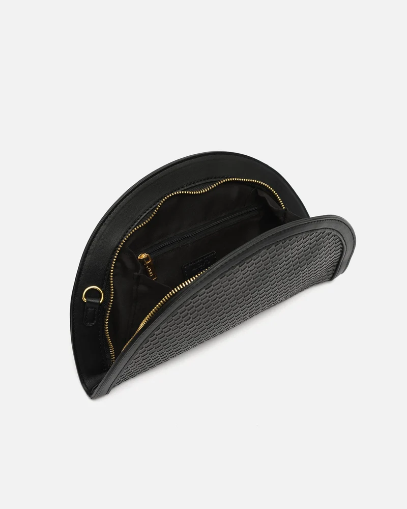 Empadi bolso de fiesta en media luna trenzado con asa bandolera extraíble ED.