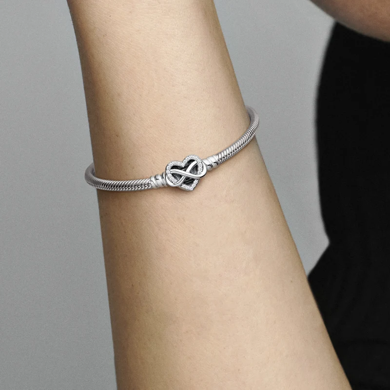 Pandora Moments 925 Sterling Silver Sparkling Infinity Heart Clasp Bracelet 592645C01-20