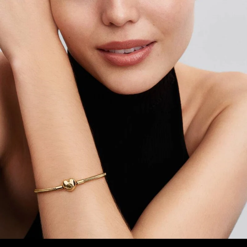 Pandora Moments Gold Plated Bracelet 563050C00-17