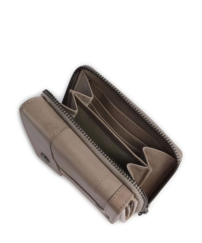 Aunts & Uncles Grandma's Luxury Club Lotta Monedero roasted cashew