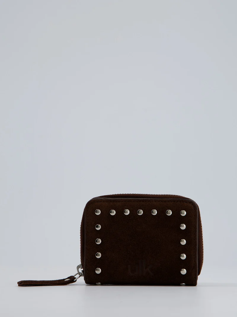 Cartera de mano con arandelas