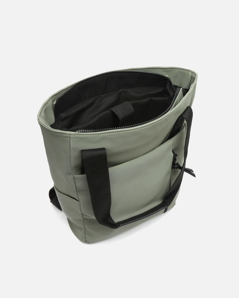 Dominica mochila grande en nylon con bolsillo para portátil (14") y asa de hombro