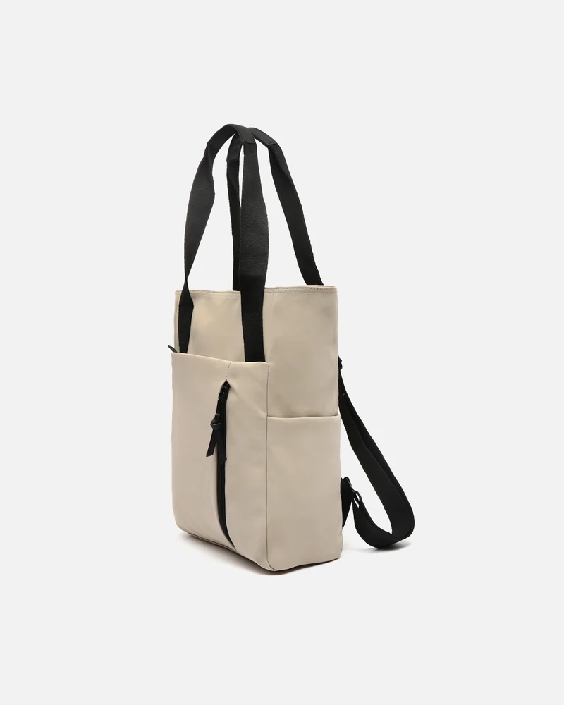 Dominica mochila grande en nylon con bolsillo para portátil (14") y asa de hombro
