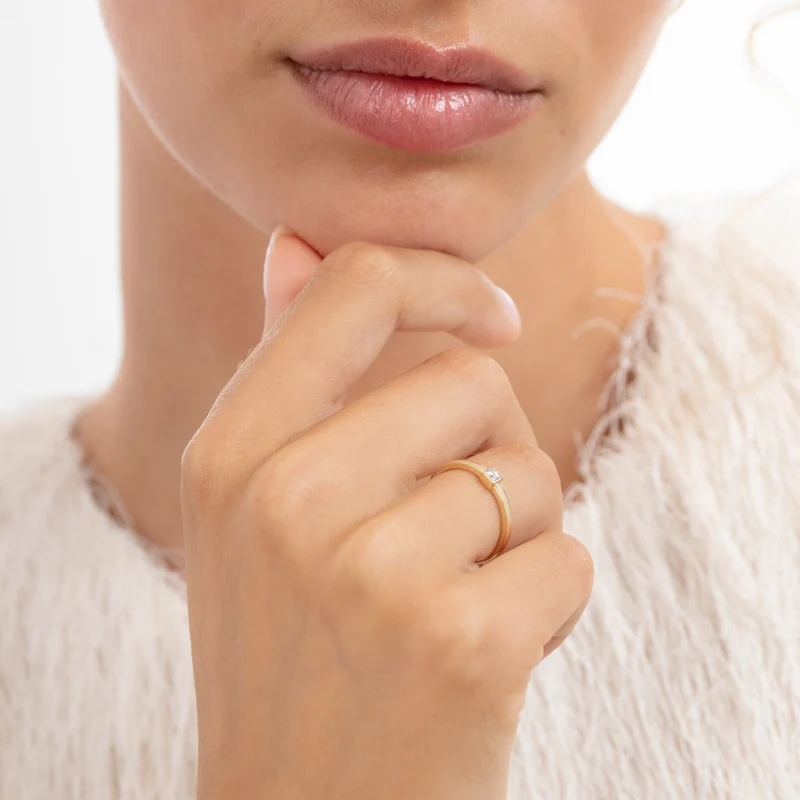 Isabel Bernard Rivoli Jodi 14 Karaat Gouden Stacking Ring Met Zirkonia Steentje IB330111-50