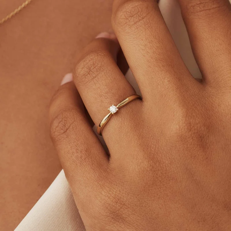 Isabel Bernard De la Paix Céline 14 karaat gouden ring | diamant 0.05 ct | IBD330001-48