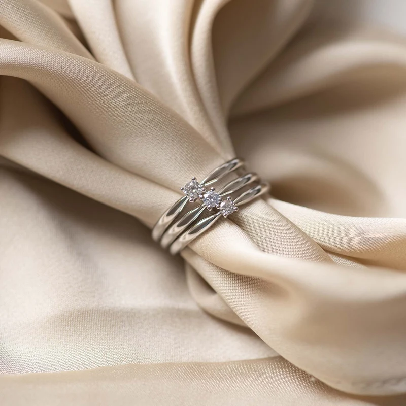 Isabel Bernard De la Paix Christine 14 karaat witgouden ring | diamant 0.10 ct | IBD330006-48