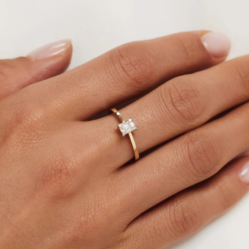 Isabel Bernard De la Paix Maxime 14 karaat gouden ring met diamant 0.13 ct IBD330022-60
