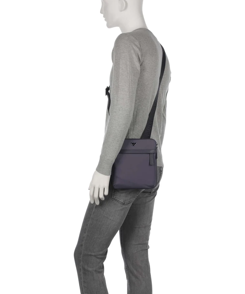 Emporio Armani Nylon Recycled Bandolera blackened pearl