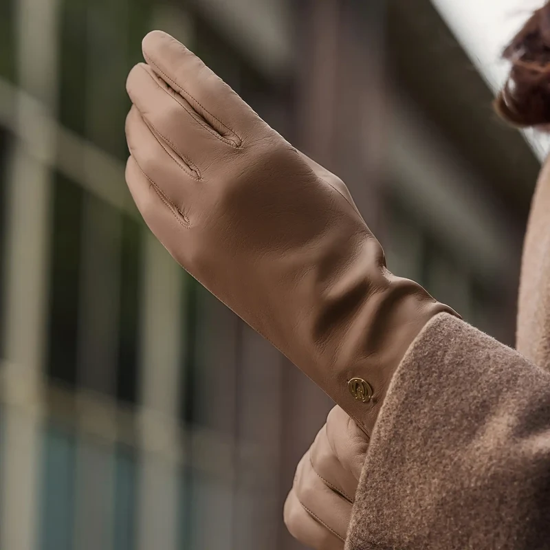 Isabel Bernard Honoré Eleanor Taupe goatskin Leren gloves IB67000-378-6.5