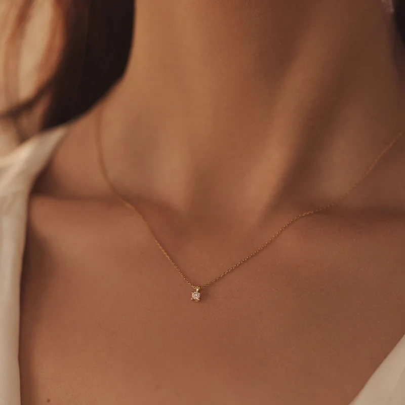 Isabel Bernard De la Paix Christine 14 karaat gouden collier | diamant 0.10 ct | IBD350003