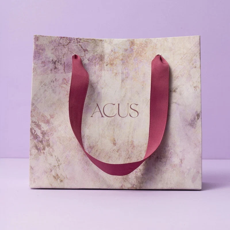 Bolsa Acus Estampado Morada y Rosas pequeña
