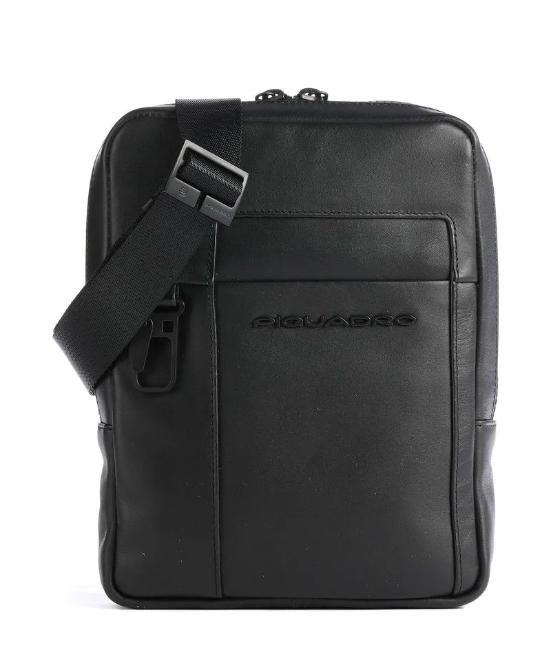 Piquadro Finn Bandolera black