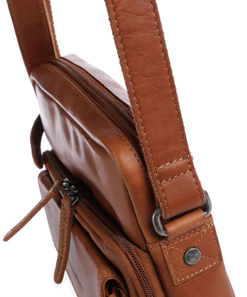 The Chesterfield Brand Wax Pull Up Cow Montira Bandolera cognac